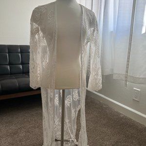 WHITE Lace Beach Cover - M - Active USA